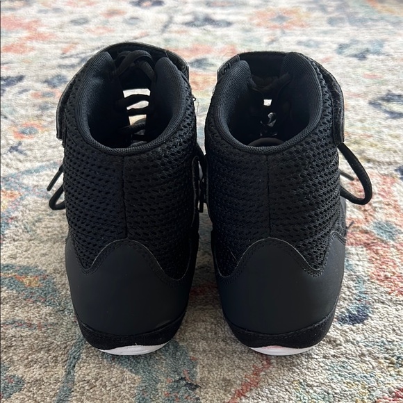 🖤Nike Wrestling Shoes (Size-8)🖤 - Picture 3 of 5